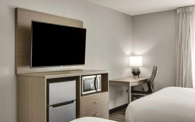 Pismo Lighthouse Suites