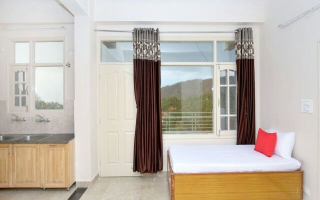 OYO 13433 Home Kasauli View 2BHK Dharampur