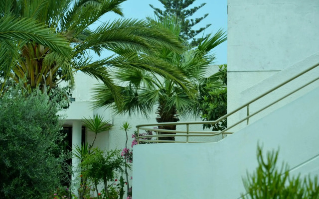 Kkaras Hotel