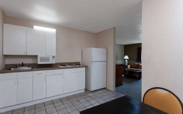 Super 8 by Wyndham Kissimmee