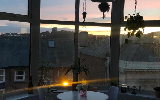 Castle View Apartment- 3rd floor