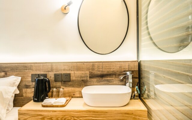 Buerju Light Luxury Hostel