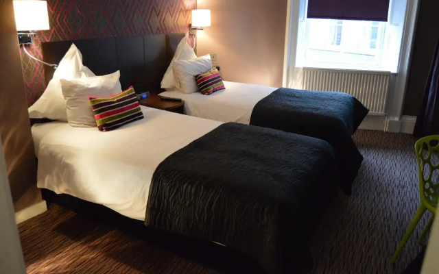 Carmelite Hotel
