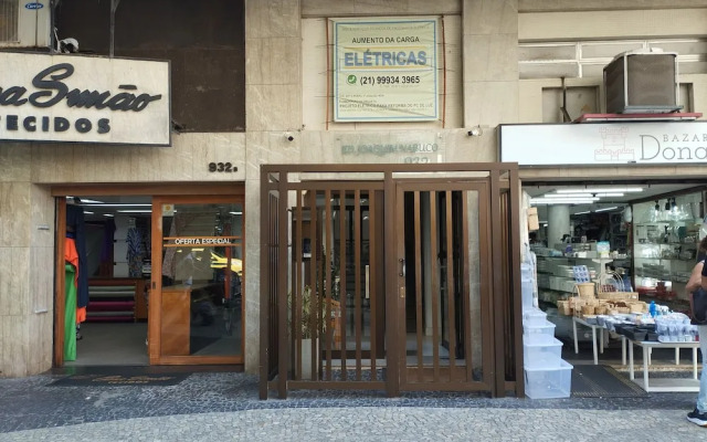 5min da Praia do Leblon - AP204