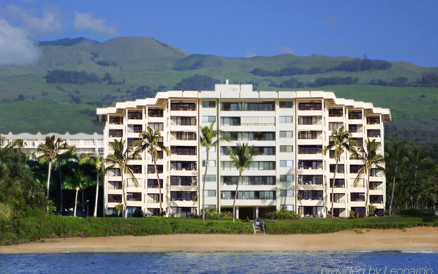Polo Beach Club Vacation Rentals - APlus Resorts