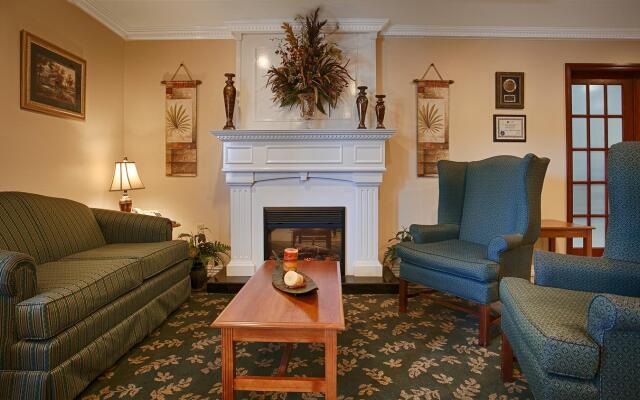 Best Western Pineywoods Inn