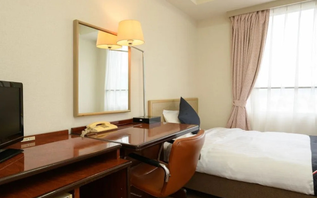 Oyo Ueda Station Hotel