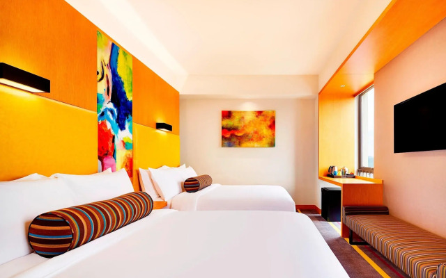 Aloft Dongguan Dynamic Town