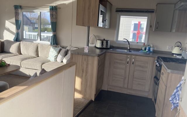 Luxury Pet Friendly Hot Tub Breaks at Tattershall
