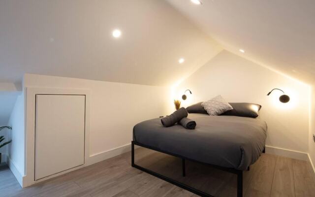Cosy 1 Bed Duplex - Close to Metro - NW2