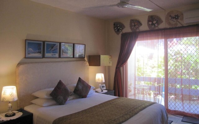 Captain Cook Apartments