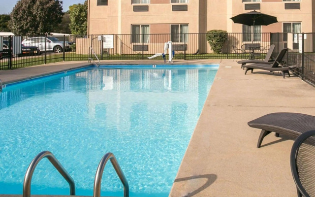 Sleep Inn Nashville Downtown Opryland Area