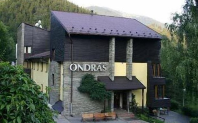 Hotel Ondráš z Beskyd