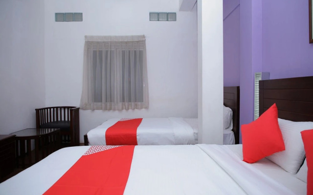 OYO 256 Subash Hotel