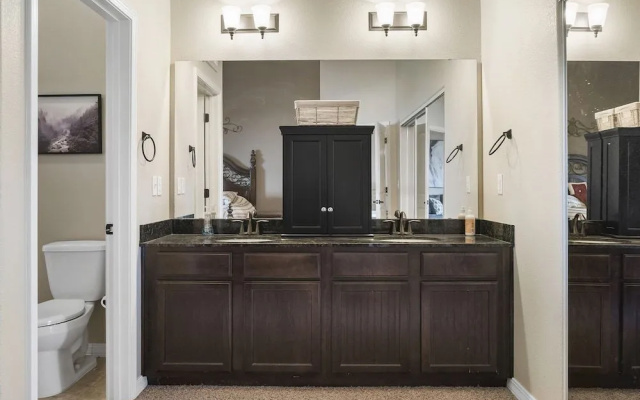 Happy Place Condo - Stunning Table Rock Lake Views