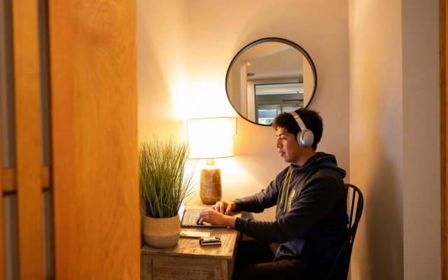 Alpenglow Lodge Family Studio with Sofa Bed by MVA