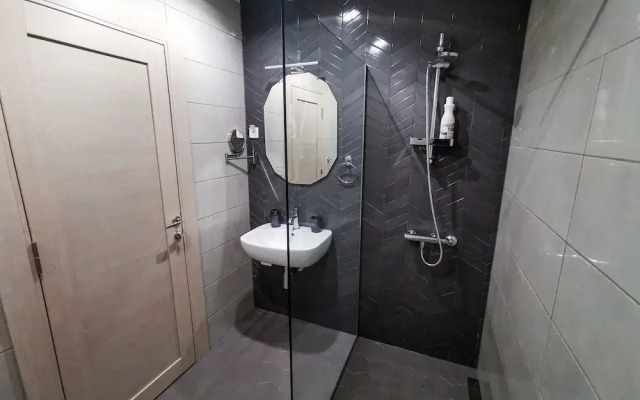 K43 Rooms and Apartments