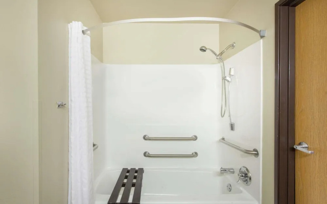 Super 8 Richlands/Claypool Hill Area