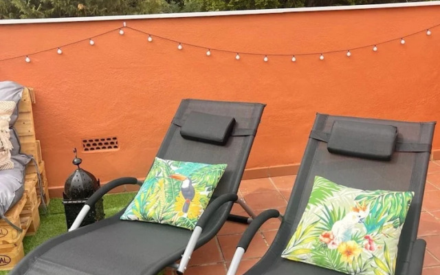 Plush Penthouse With Terrace