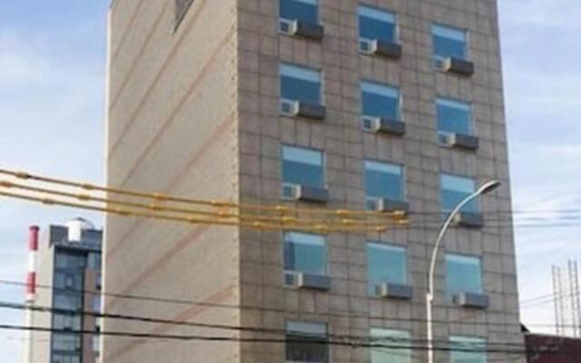 Mayfair Inn and Suites