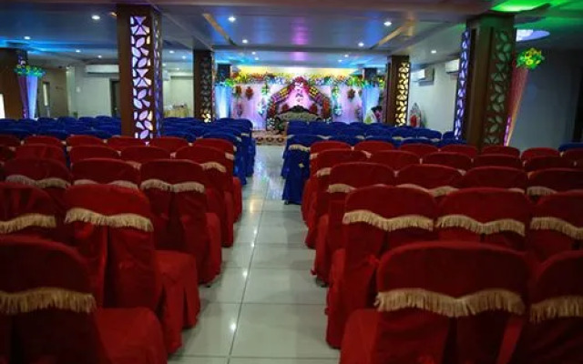 Hotel Nakshatra Inn - Lodge