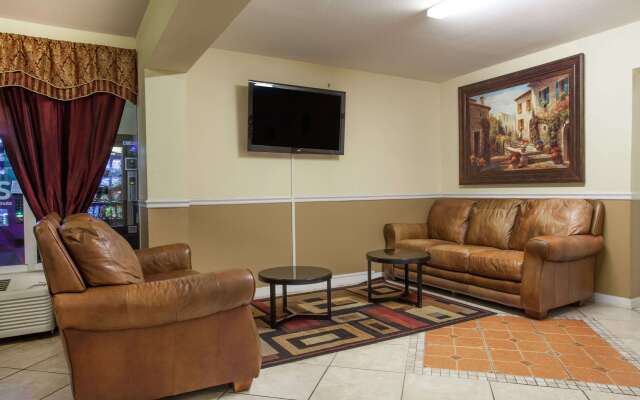 Days Inn by Wyndham Daytona Beach Speedway