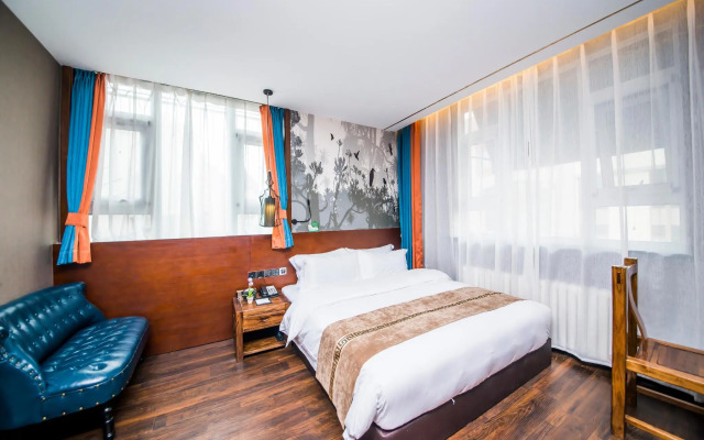 MG Hotel - St. Michael's Cathedral, Qingdao