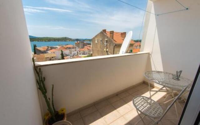 Apartment Adi Center (free parking)