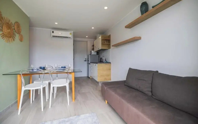 Modern Condo near the Beach - NV5