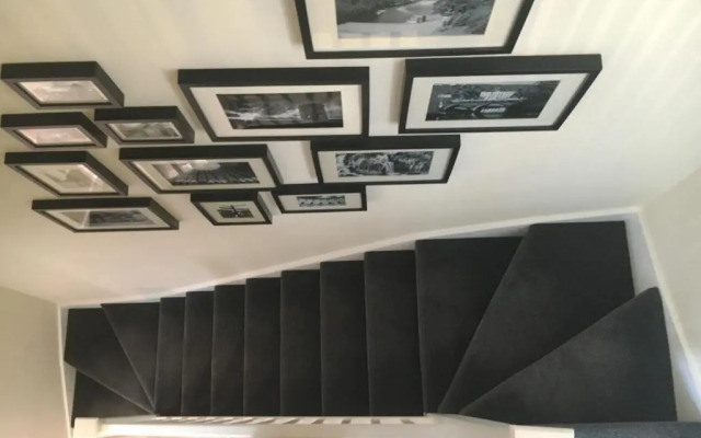 2 Brocklehurst Cottages