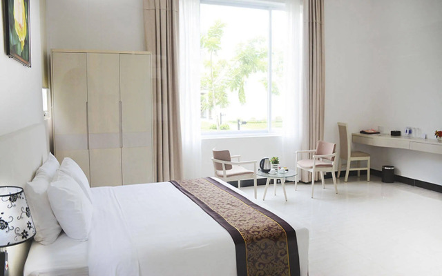 Diamond Bay Golf & Villas