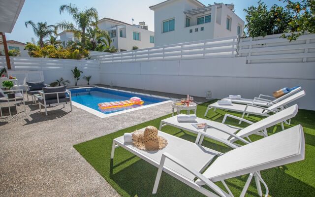 Protaras Vanilla No 5 Luxury Villa
