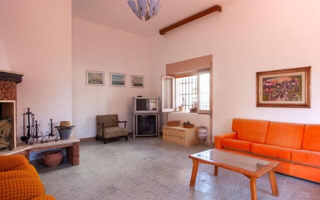 Casa con 3 camere letto e giardino spiaggia m123