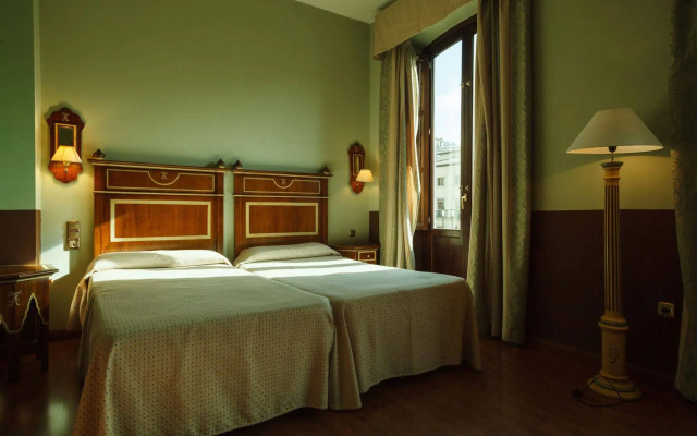 Hotel Plaza Nueva