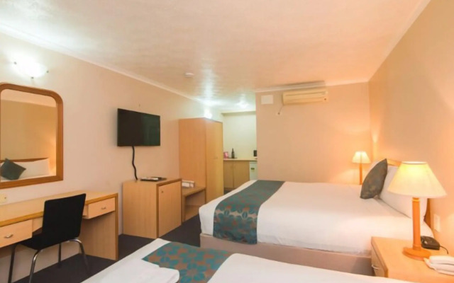 Harbour Sails Motor Inn