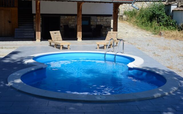 Room-studio Apartment in Palamartsa