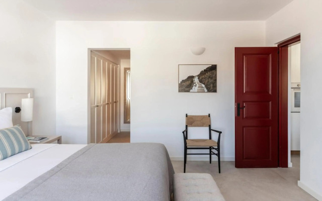 Vedema, a Luxury Collection Resort, Santorini