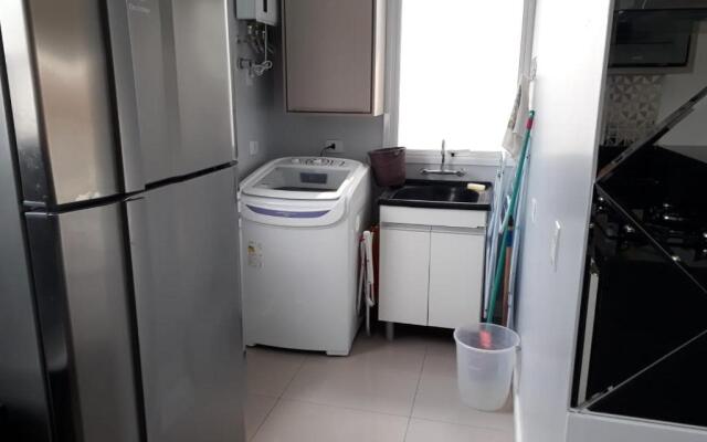 Apto. 03 Quartos à 500m da Praia