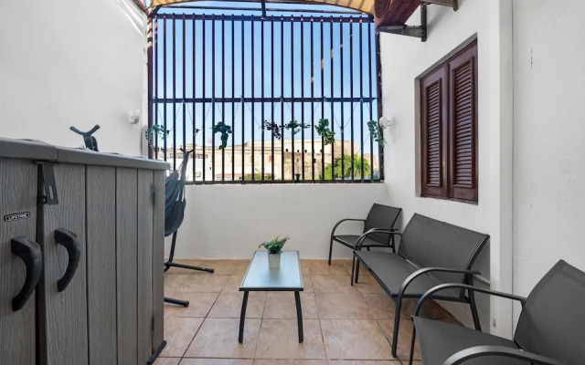 Otium Rentals Penthouse w 2 Terraces