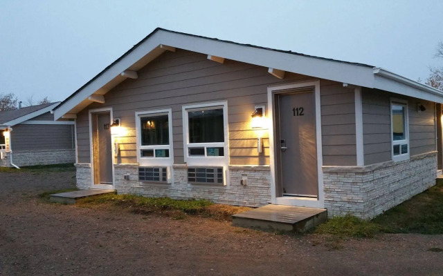 Sunrise Inn and Suites