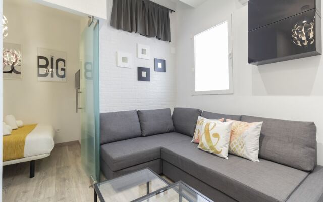 Dobo Homes Ronda De Valencia Apartment