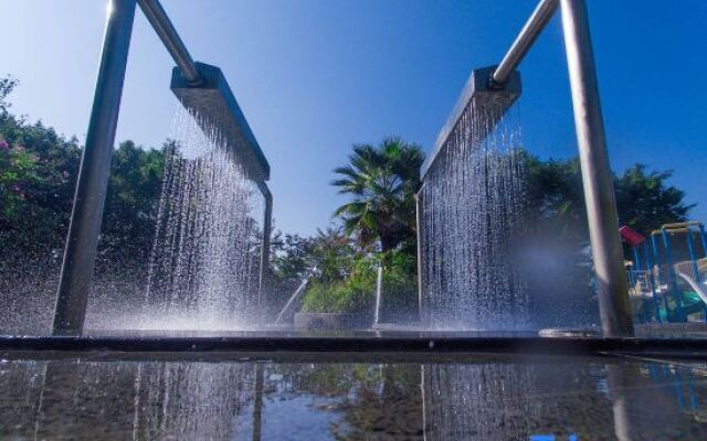 Longshan Hot Spring Hotel
