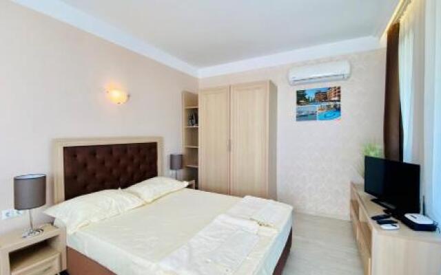 Bratanov Studio in Complex Harmony Suites 8