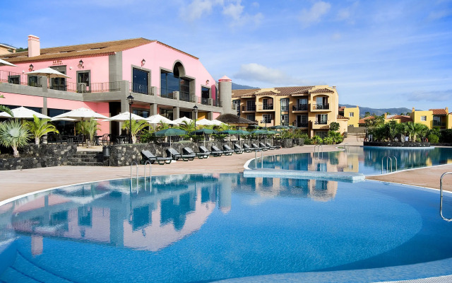 Hotel Las Olas