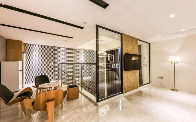 Cheongju The King Hotel