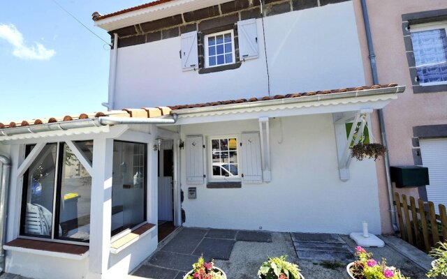 House With 2 Bedrooms In Volvic With Furnished Terrace And Wifi