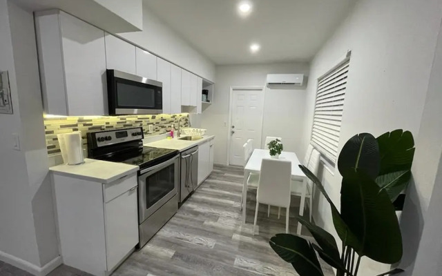 Douglas Rd Apartments