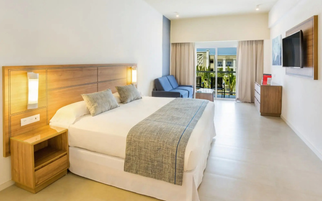 Hotel Riu Emerald Bay - All Inclusive