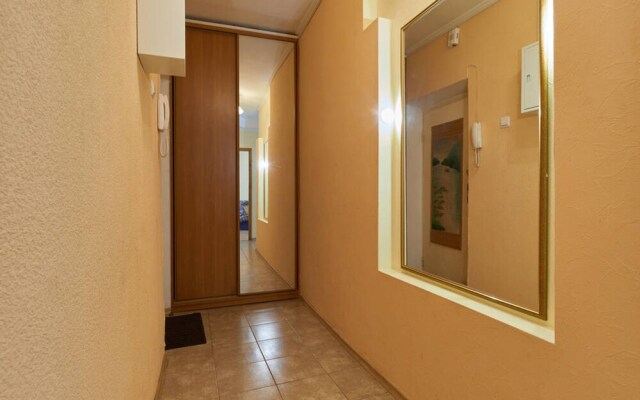Home-Hotel Malaya Zhitomirskaya 10-1