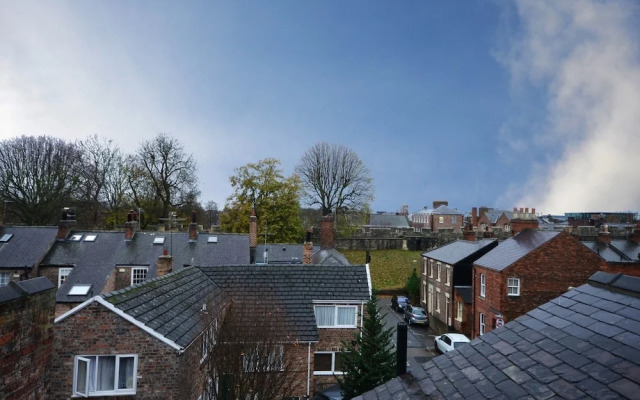 Priory Street Apartment 4